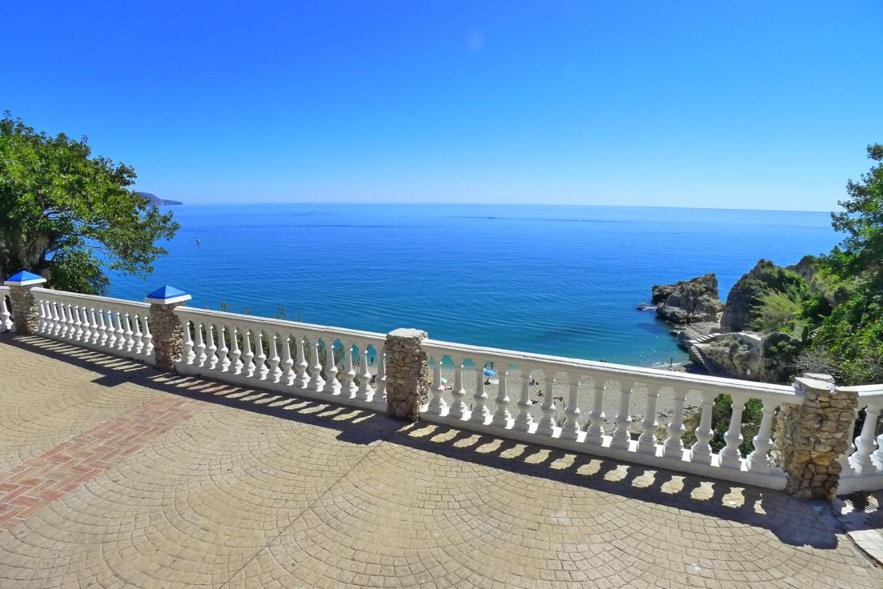 Villa Angela Nerja Exterior photo